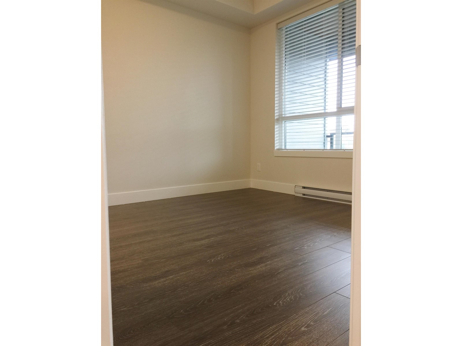 Property at 418 15351 101 AVENUE image 4