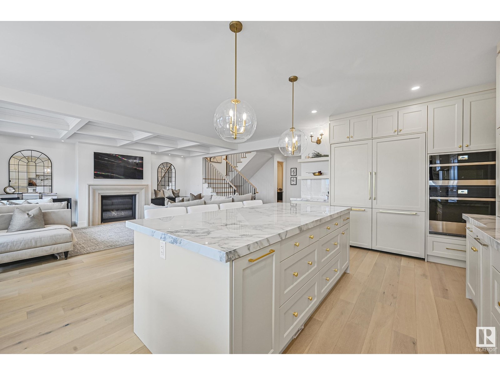 Property at 4824 KNIGHT CR SW image 3
