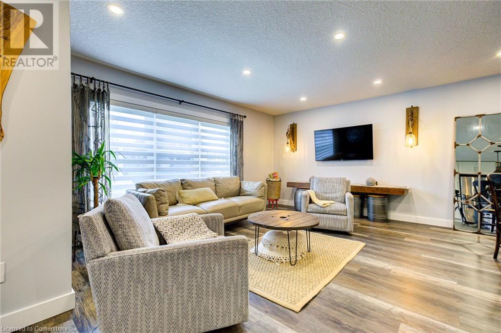 24 Scott Road, Cambridge, Ontario  N3C 2X4 - Photo 8 - 40728503