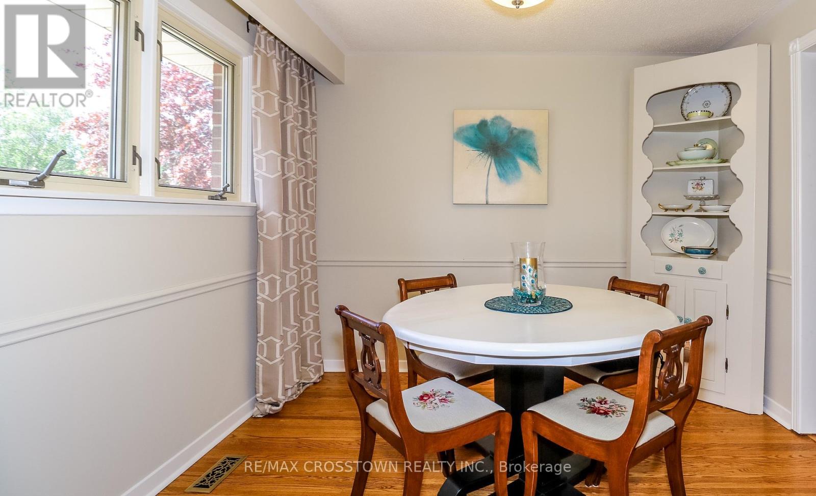 74 Devins Drive, Aurora, Ontario  L4G 2Z4 - Photo 11 - N12165680