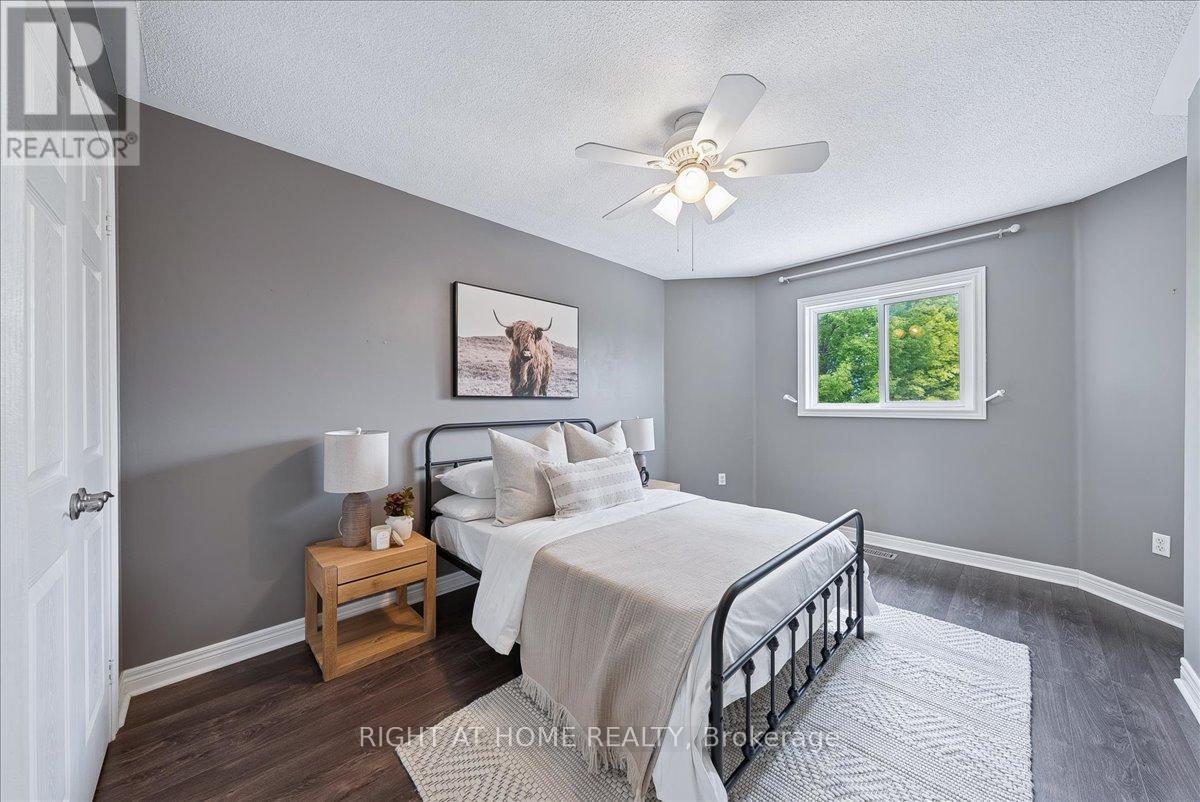 21 Breeze Drive, Bradford West Gwillimbury, Ontario  L3Z 3A6 - Photo 32 - N12165776