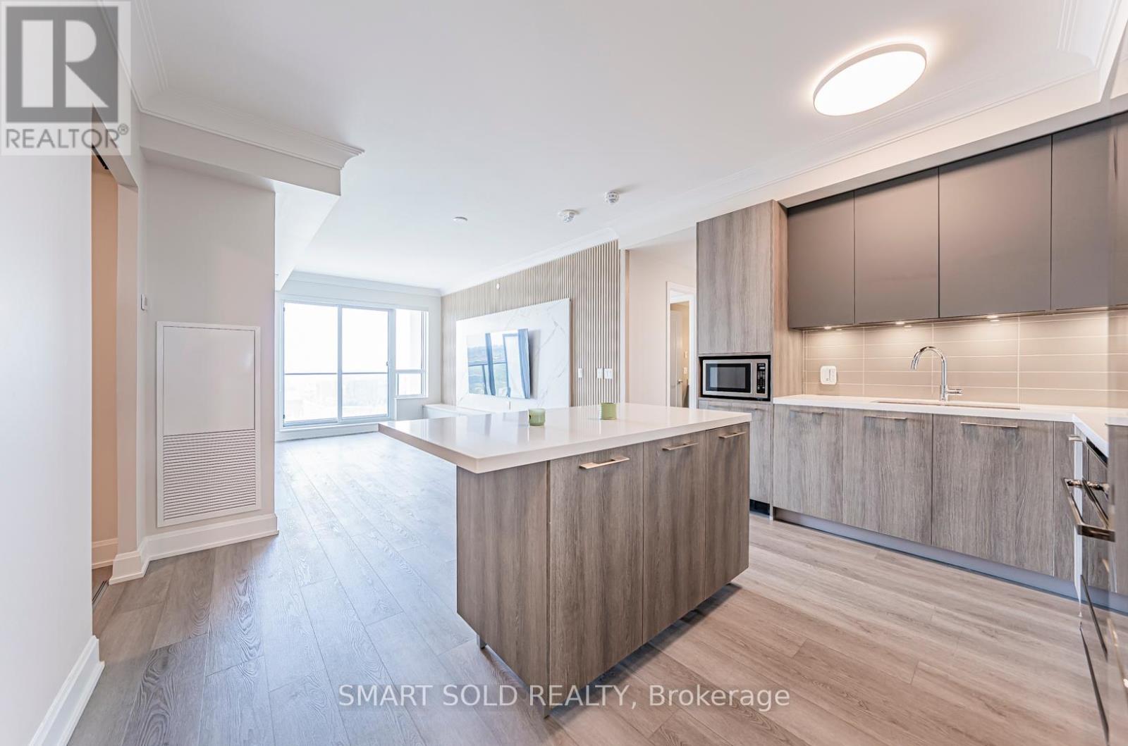 3007 - 8 Water Walk Drive, Markham, Ontario  L3R 6L4 - Photo 15 - N12165787