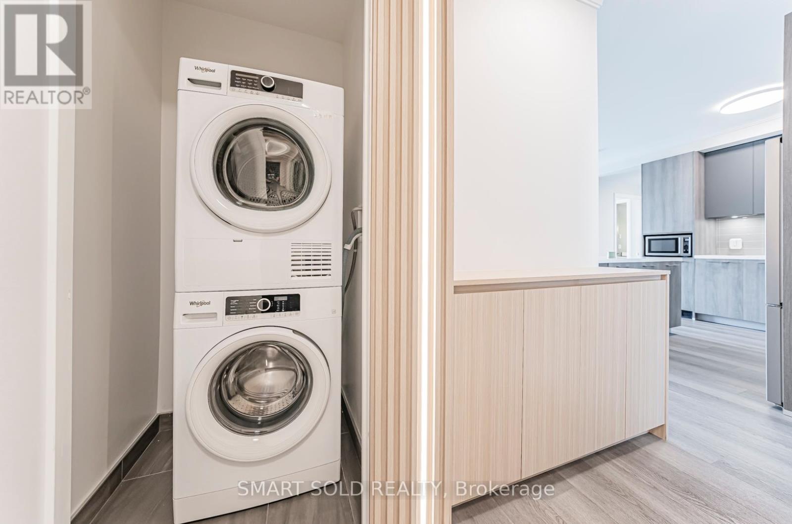 3007 - 8 Water Walk Drive, Markham, Ontario  L3R 6L4 - Photo 9 - N12165787
