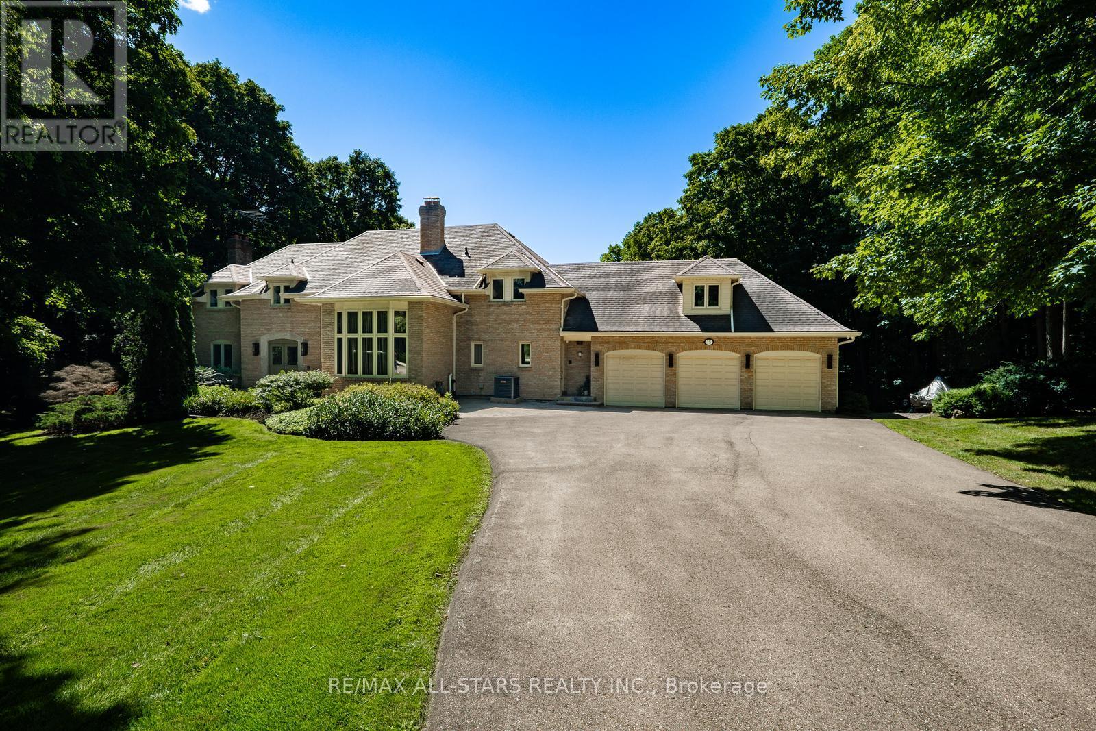 Property at 15 SKYRIDGE COURT image 2