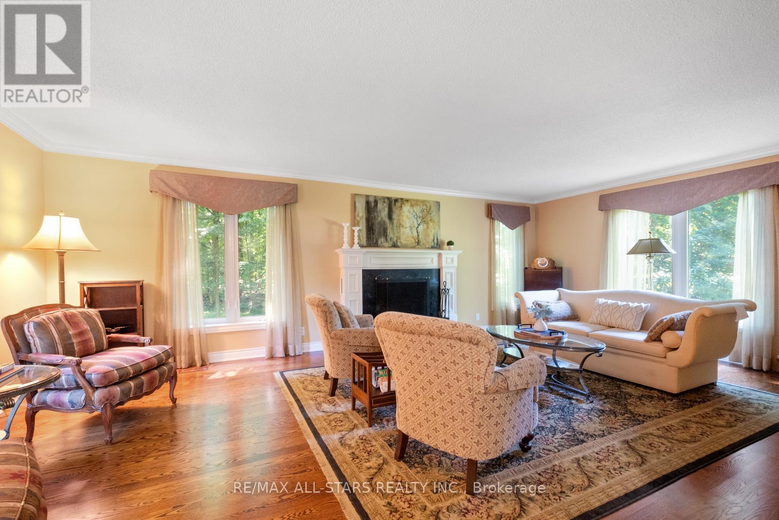 Property at 15 SKYRIDGE COURT image 5