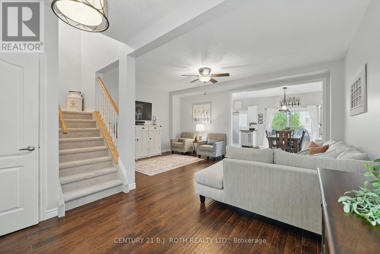 4 Claudio Crescent, Barrie (Holly), Ontario  L4N 6L5 - Photo 6 - S12165961
