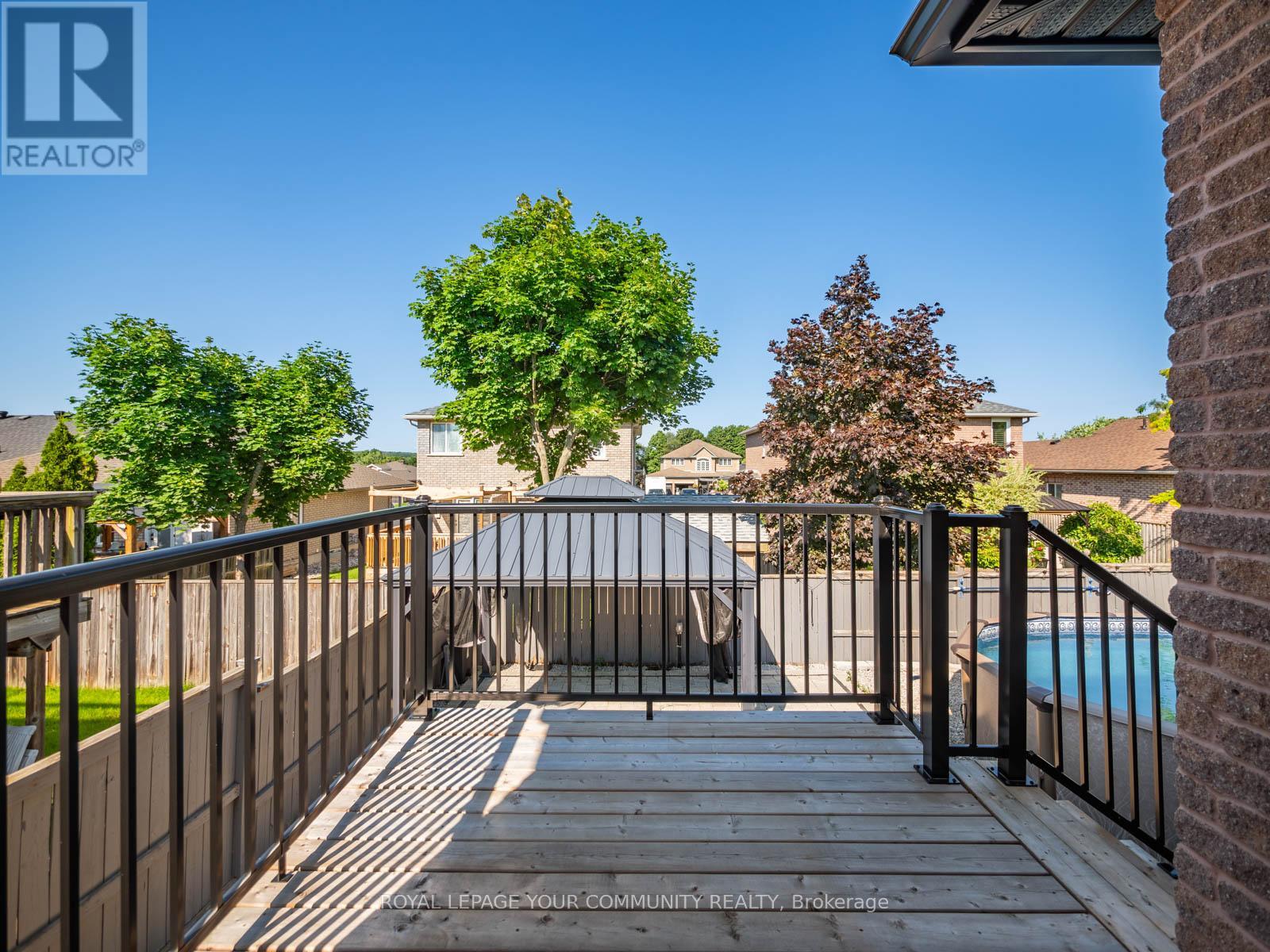 258 Livingstone Street, Barrie, Ontario  L4M 6N6 - Photo 37 - S12165984