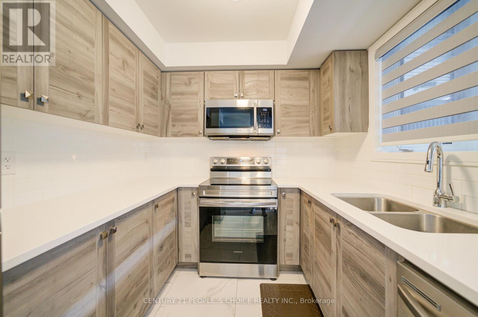 29 - 29 Magnolia Lane, Barrie, Ontario  L9J 0N9 - Photo 15 - S12166003