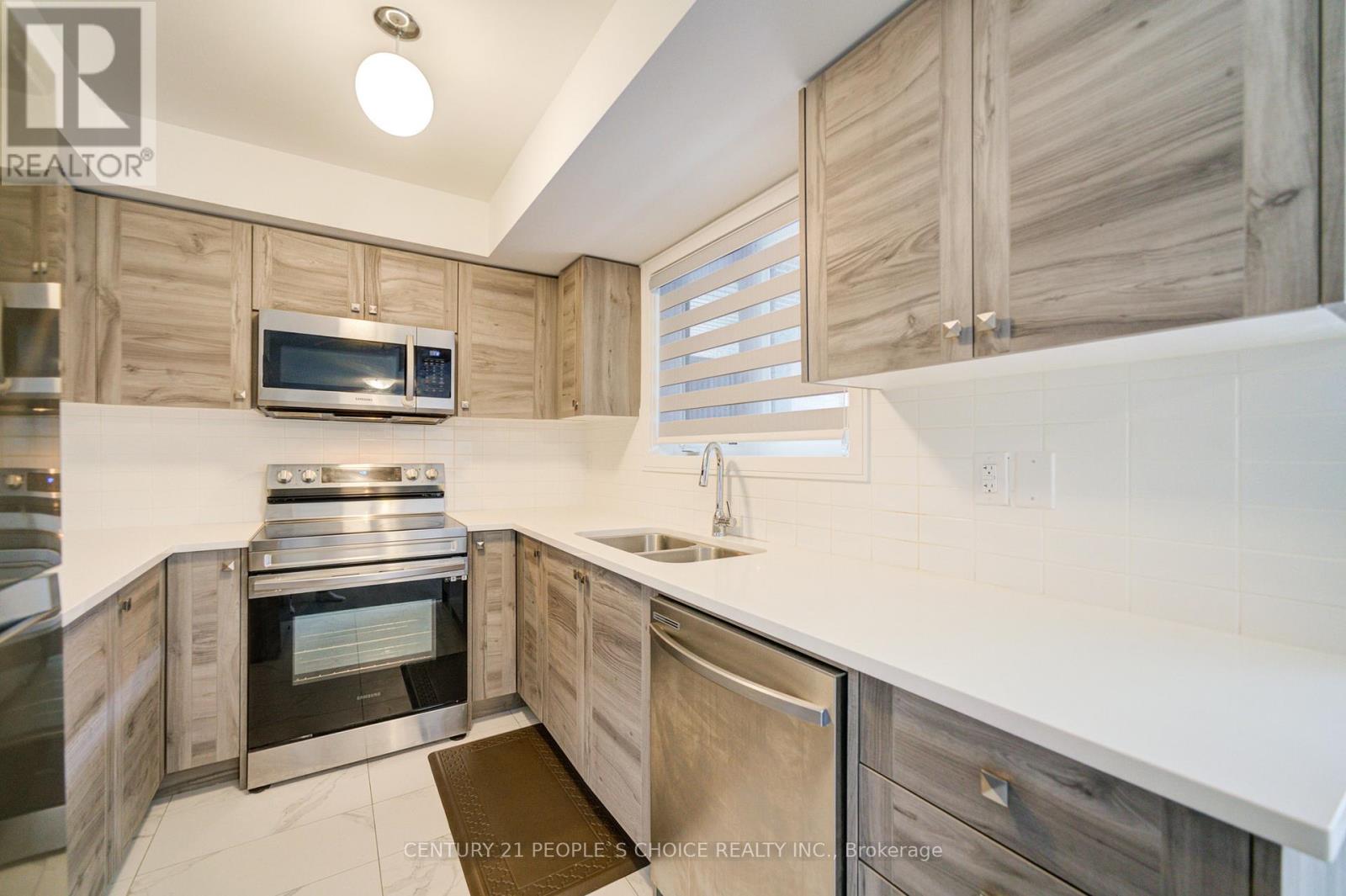 29 - 29 Magnolia Lane, Barrie, Ontario  L9J 0N9 - Photo 16 - S12166003