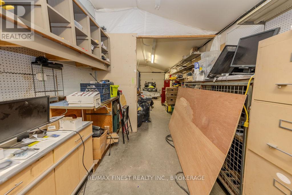 139 Main Street, Leeds And The Thousand Islands, Ontario  K0H 2N0 - Photo 20 - X12166191