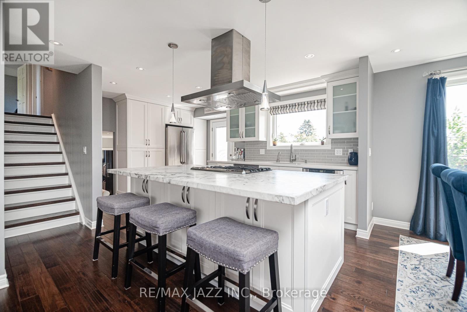 35 Strathy Road, Ajax, Ontario  L1S 2V2 - Photo 4 - E12166095