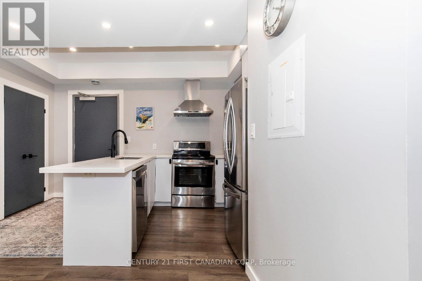 653 Talbot Street, London East, Ontario  N6A 2T6 - Photo 9 - X12166116