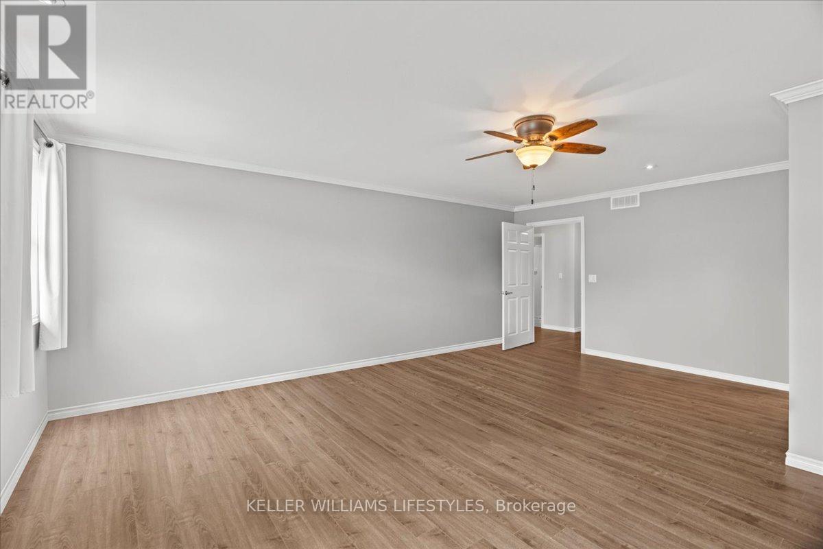 583 St.clair Street, Warwick, Ontario  N0M 2S0 - Photo 26 - X12166158