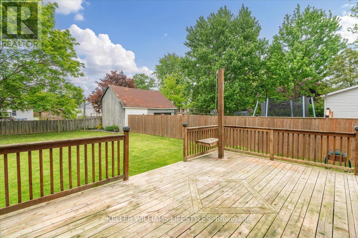 583 St.clair Street, Warwick, Ontario  N0M 2S0 - Photo 36 - X12166158