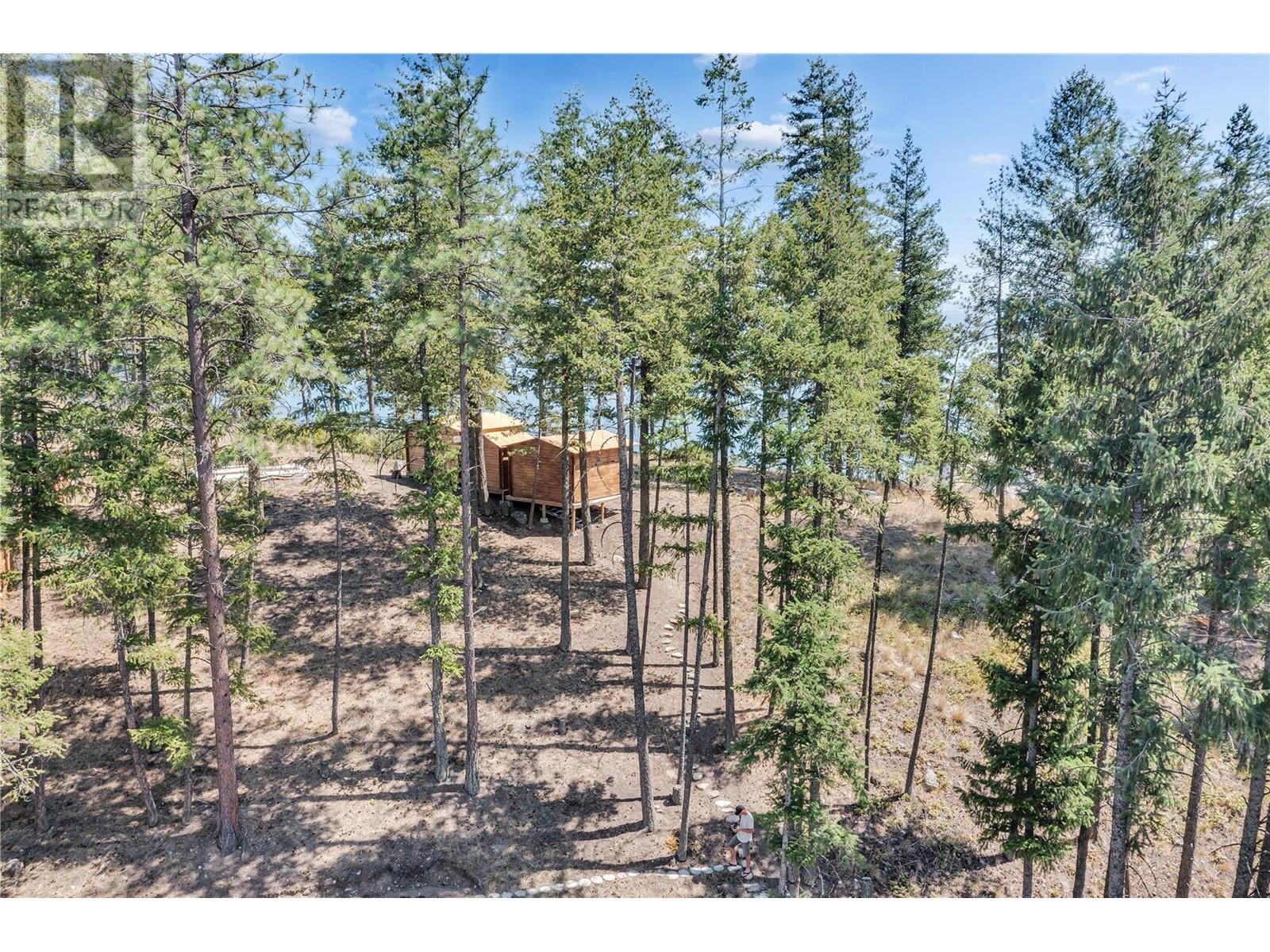 7075 Dunwaters Road, Kelowna, BC V1Z3W6