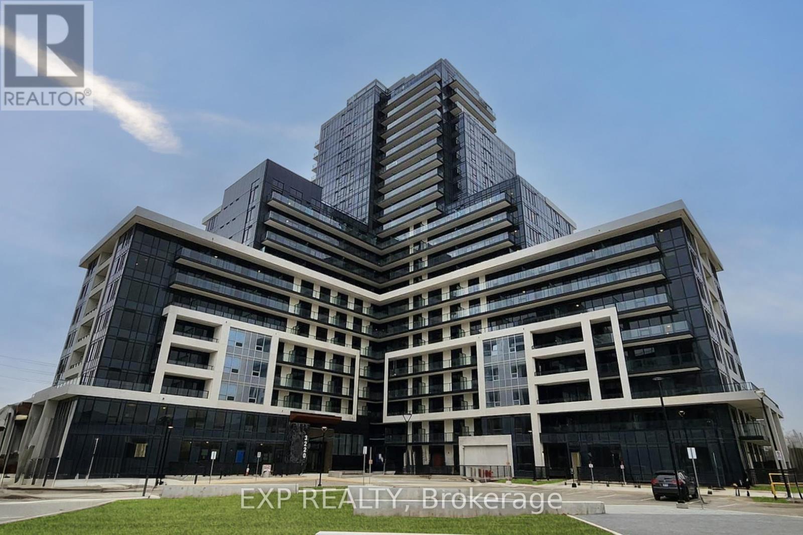 426 - 3220 WILLIAM COLTSON AVENUE, Oakville, Ontario