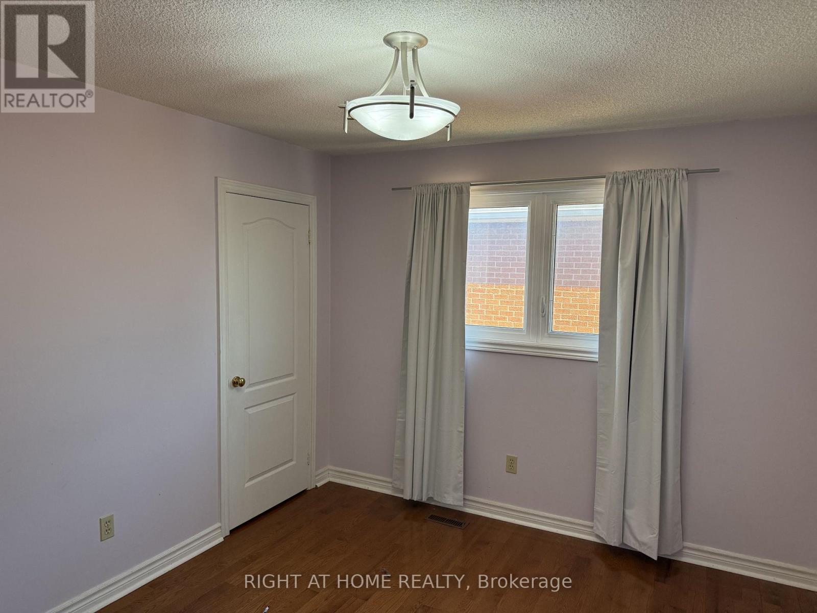 7405 Aspen Avenue, Mississauga (Meadowvale), Ontario  L5N 6N2 - Photo 22 - W12165790