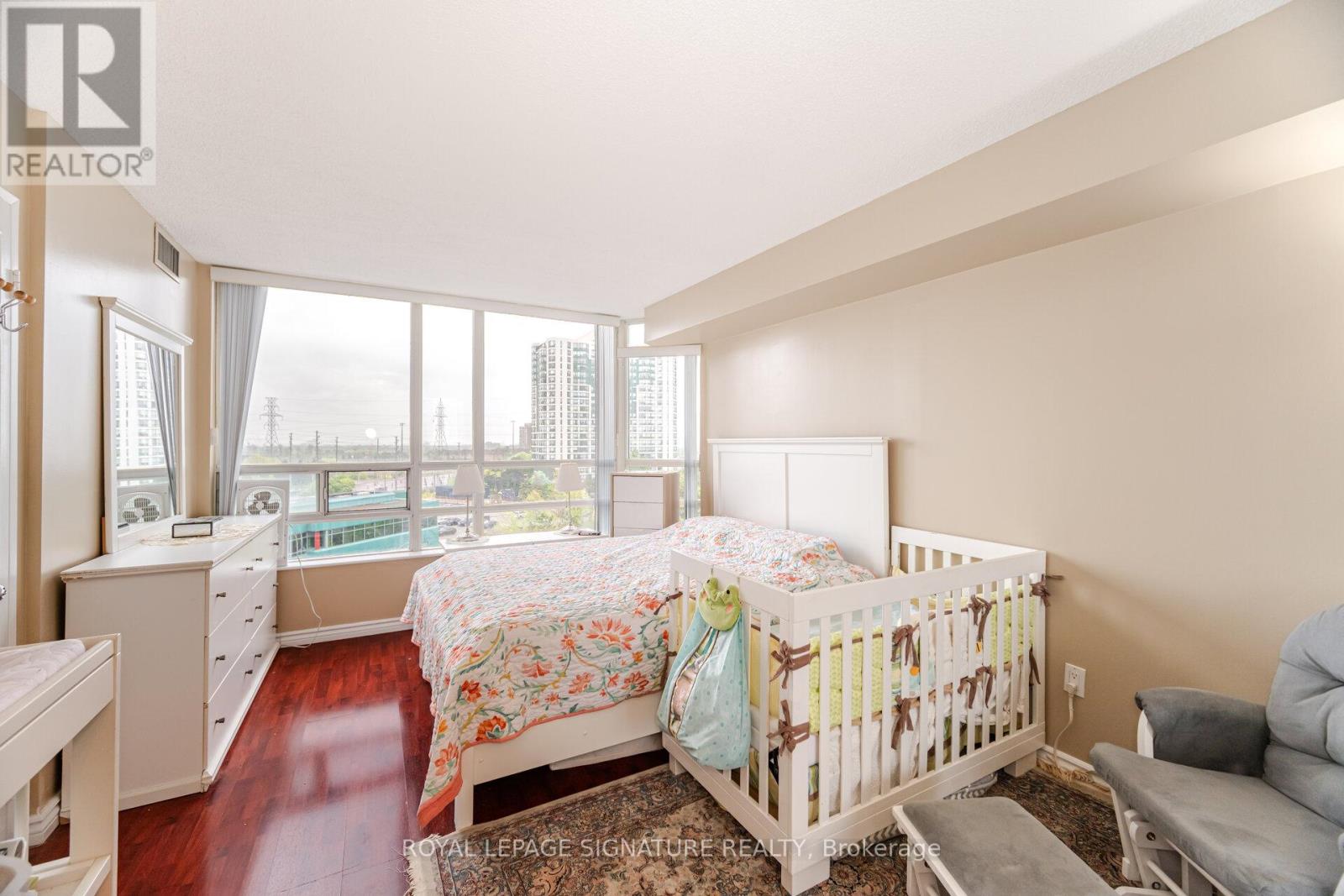 808 - 50 Kingsbridge Garden Circle, Mississauga, Ontario  L5R 1Y2 - Photo 17 - W12165802