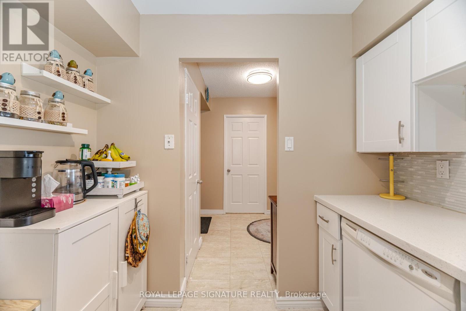 808 - 50 Kingsbridge Garden Circle, Mississauga, Ontario  L5R 1Y2 - Photo 8 - W12165802