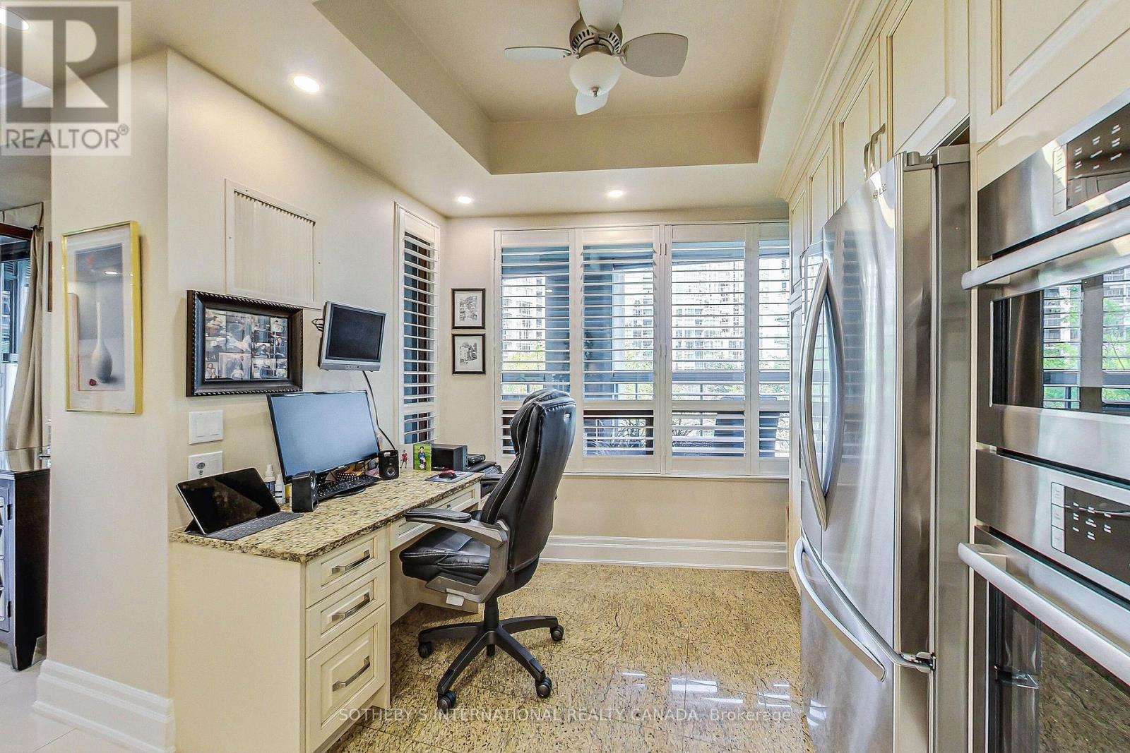 220 - 2095 Lake Shore Boulevard W, Toronto (Mimico), Ontario  M8V 4G4 - Photo 17 - W12165813