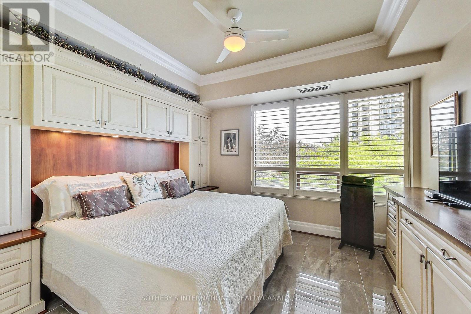 220 - 2095 Lake Shore Boulevard W, Toronto, Ontario  M8V 4G4 - Photo 19 - W12165813