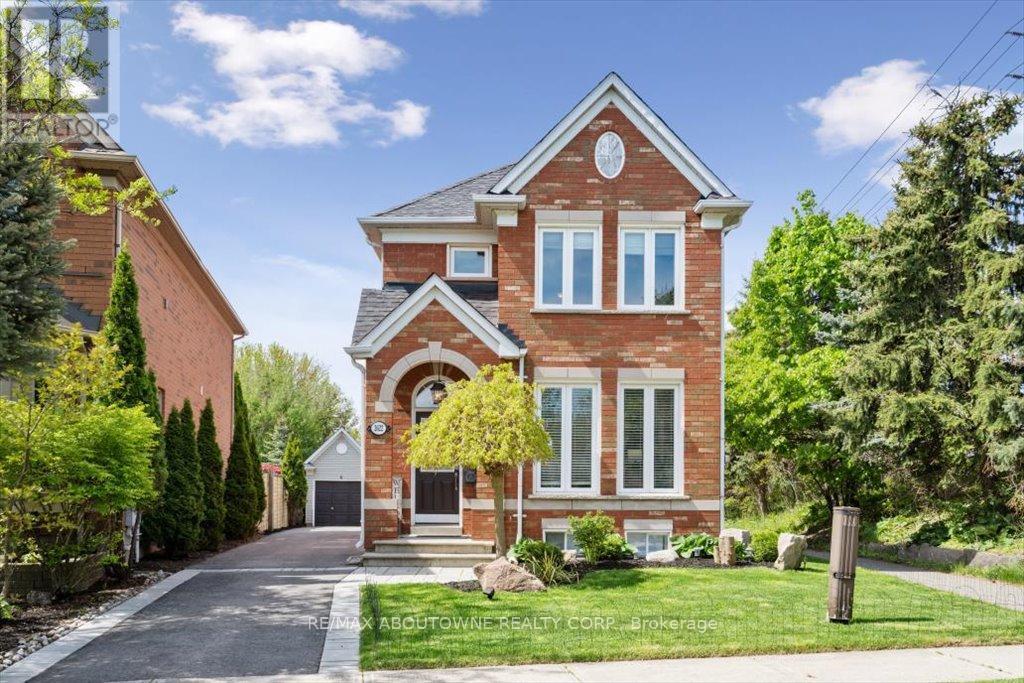 2622 IRONWOOD CRESCENT, Oakville, Ontario