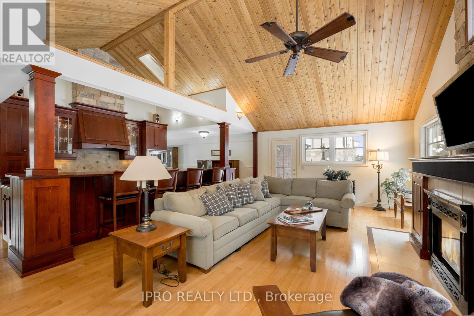 25 Orsi Road, Caledon, Ontario  L7C 1H6 - Photo 17 - W12165836