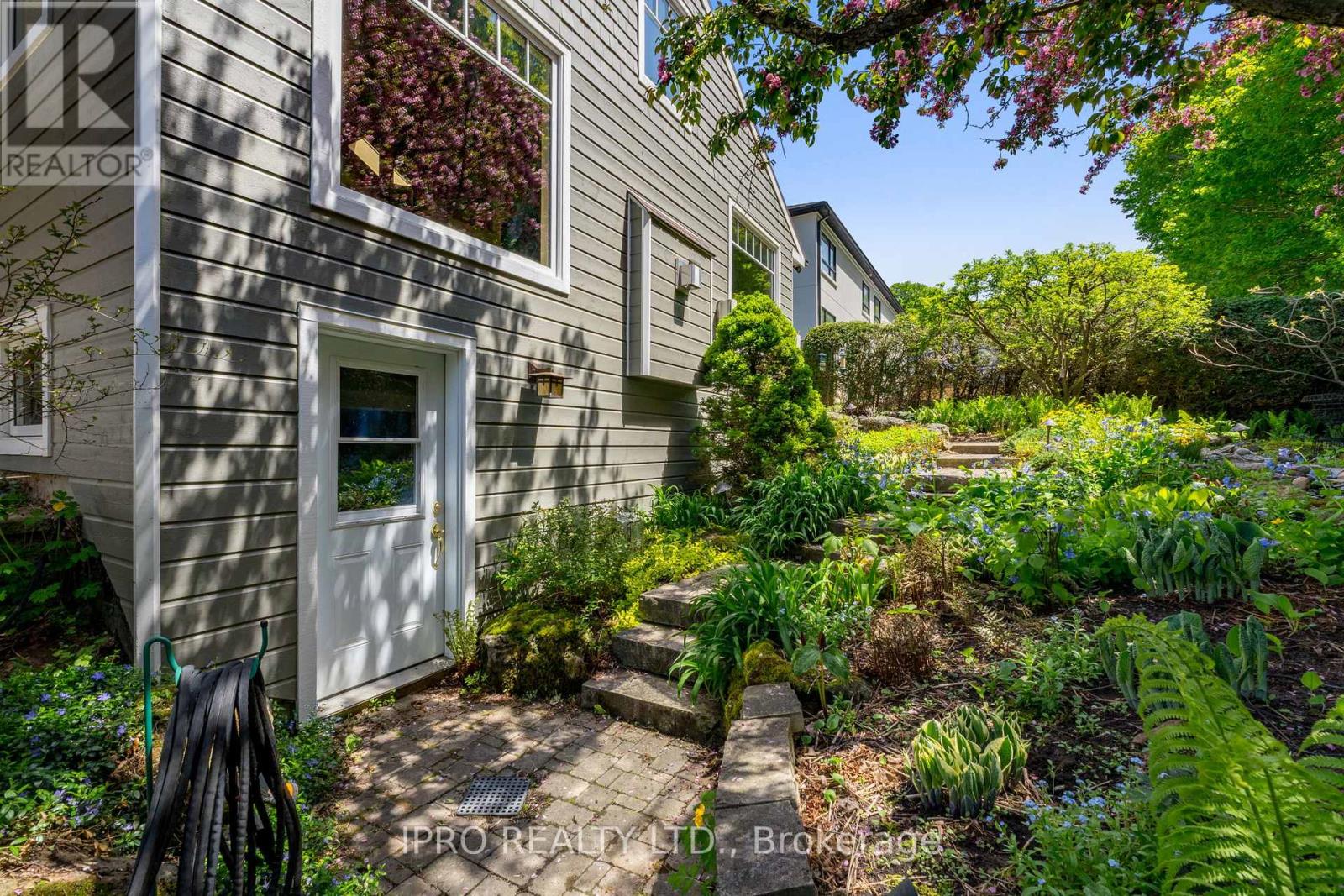 25 Orsi Road, Caledon, Ontario  L7C 1H6 - Photo 47 - W12165836