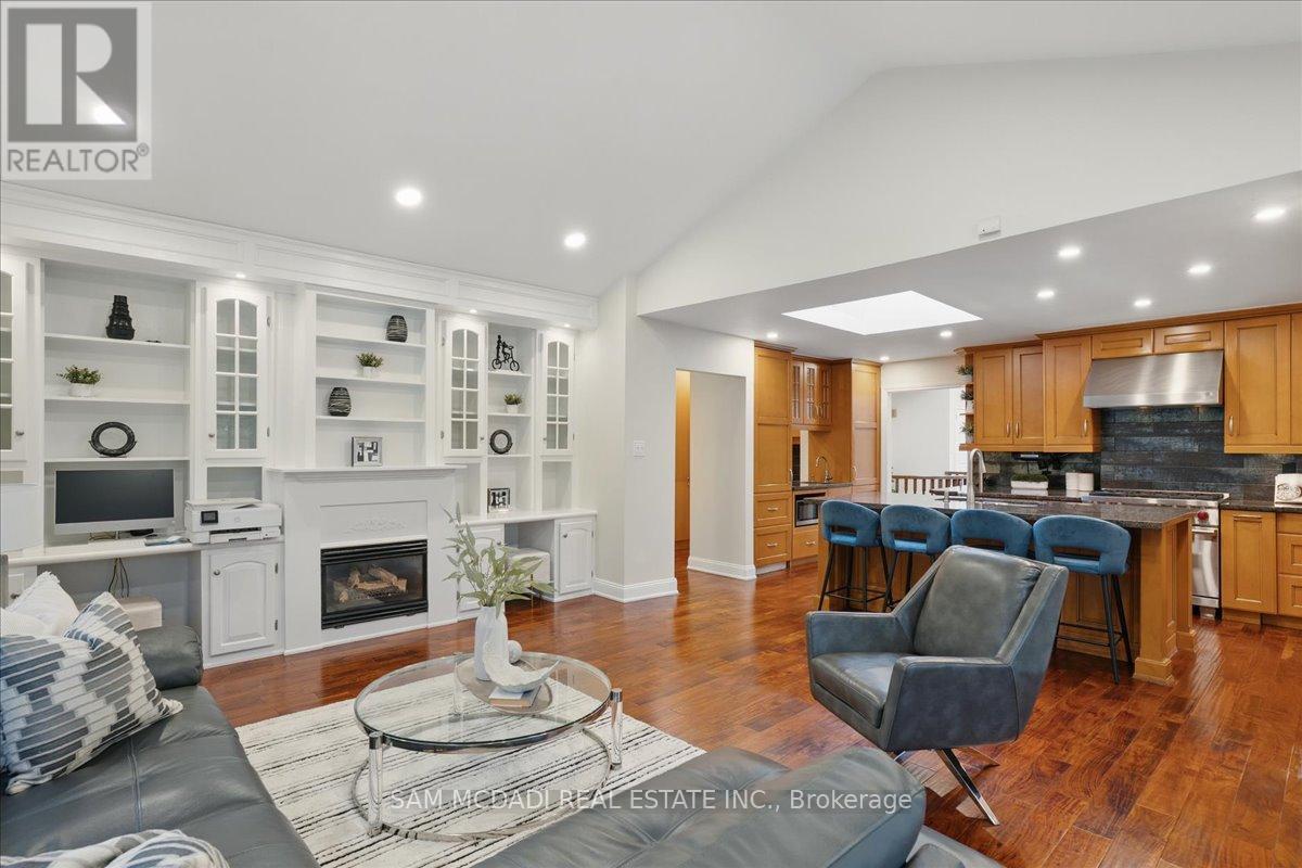 2076 Autumn Breeze Drive S, Mississauga (Cooksville), Ontario  L5B 1R4 - Photo 12 - W12165848