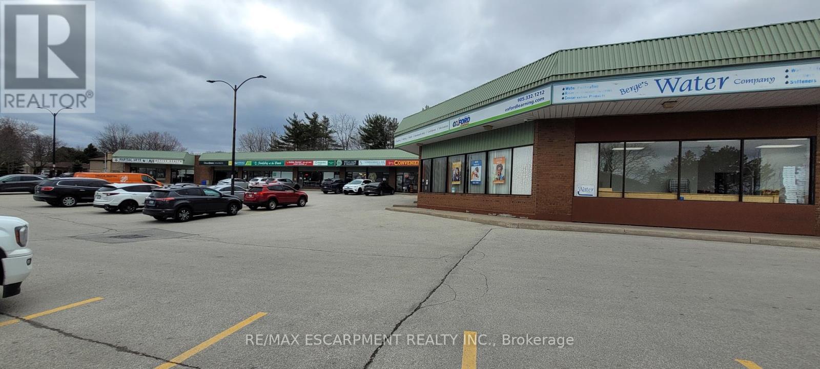 2138 Mountain Grove Avenue, Burlington, Ontario  L7P 2J3 - Photo 2 - W12165849