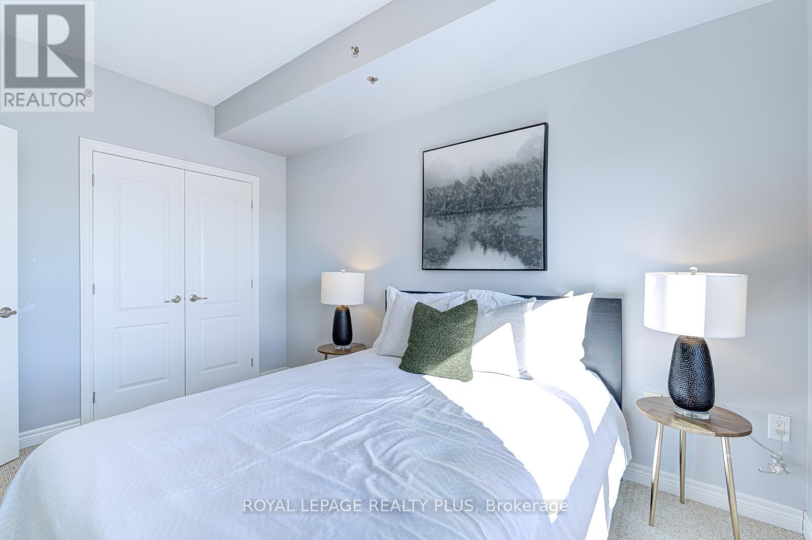 208 - 1419 Costigan Road, Milton (Cl Clarke), Ontario  L9T 2L4 - Photo 6 - W12165942