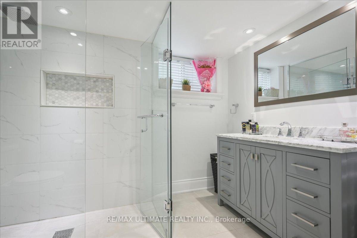 153 Aileen Avenue, Toronto, Ontario  M6M 1G1 - Photo 17 - W12165954