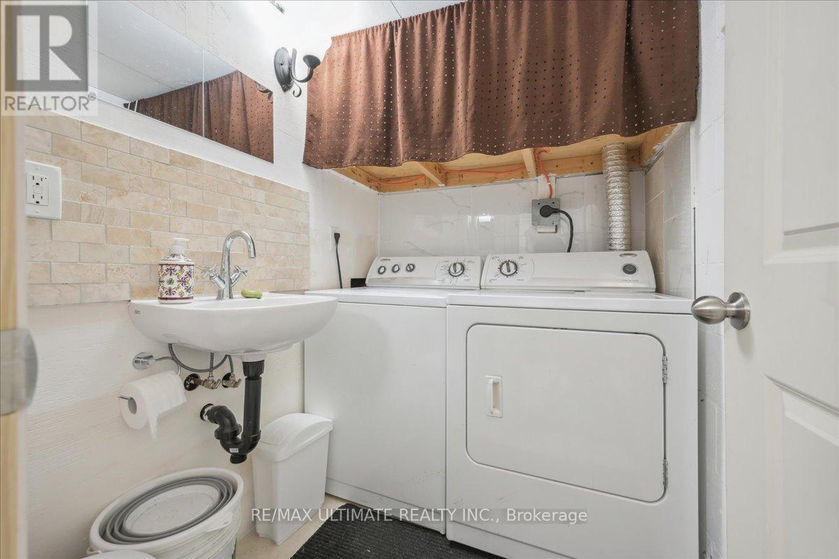 153 Aileen Avenue, Toronto, Ontario  M6M 1G1 - Photo 25 - W12165954