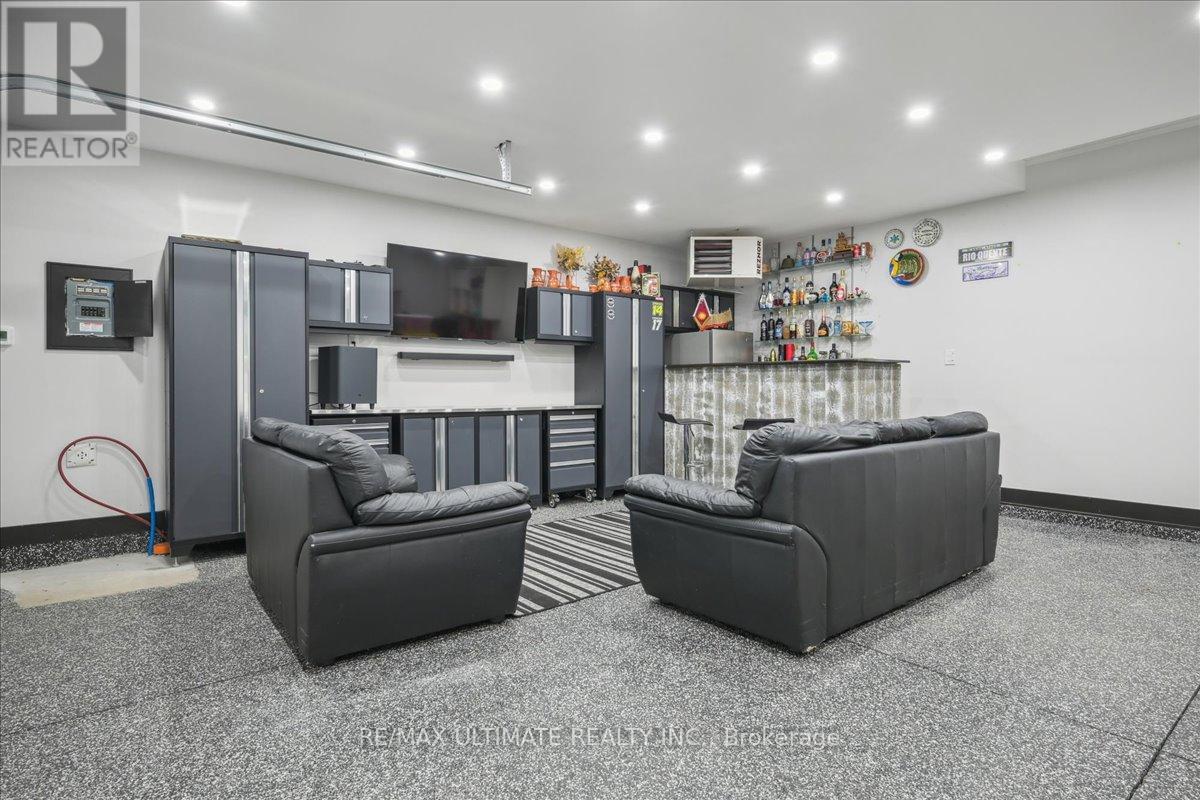 153 Aileen Avenue, Toronto, Ontario  M6M 1G1 - Photo 30 - W12165954