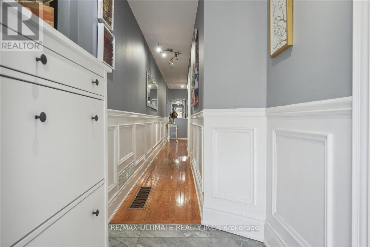 153 Aileen Avenue, Toronto, Ontario  M6M 1G1 - Photo 9 - W12165954