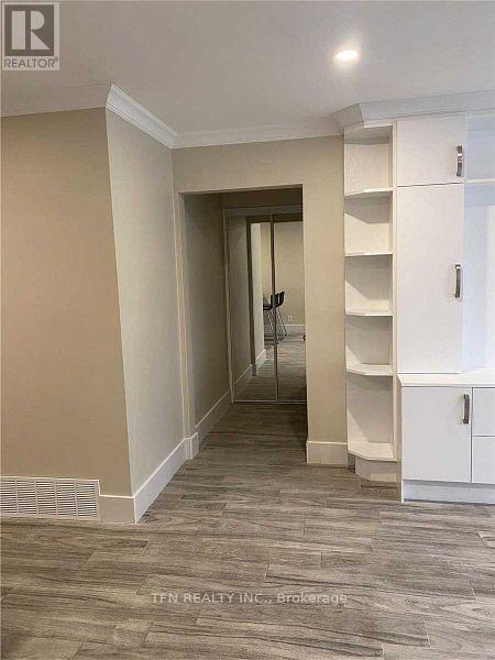 1 - 102 Melrose Street, Toronto, Ontario  M8Y 1B3 - Photo 3 - W12165994
