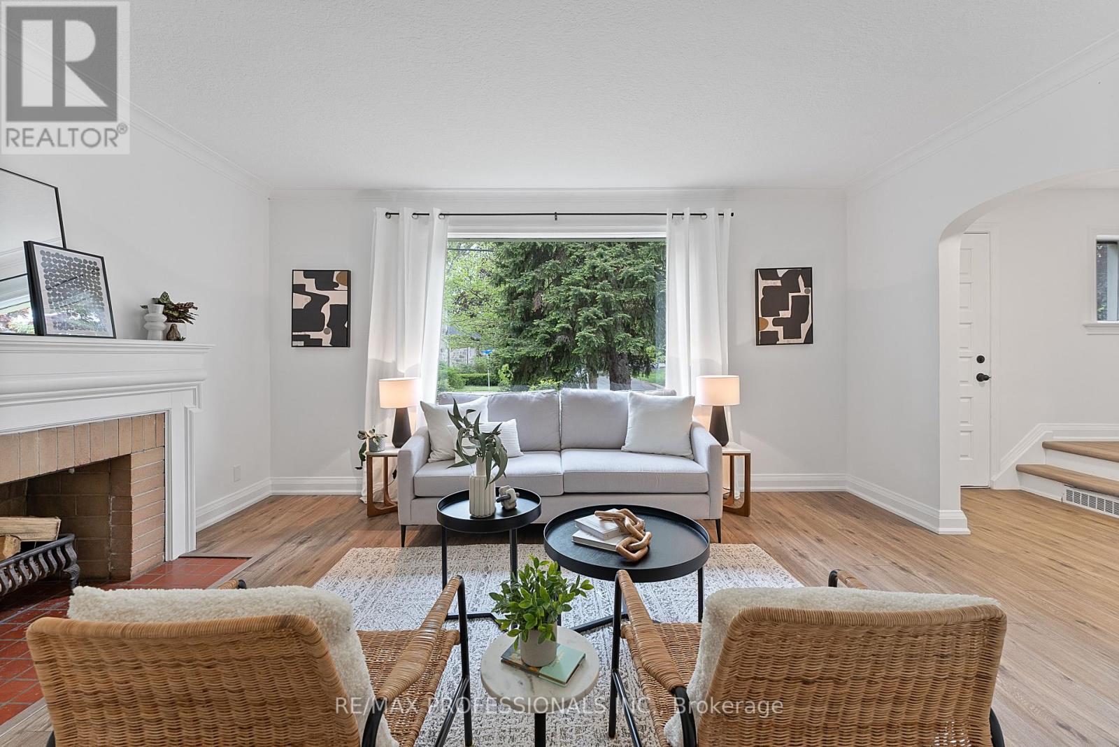 875 Royal York Road, Toronto, Ontario  M8Y 2V5 - Photo 11 - W12166056