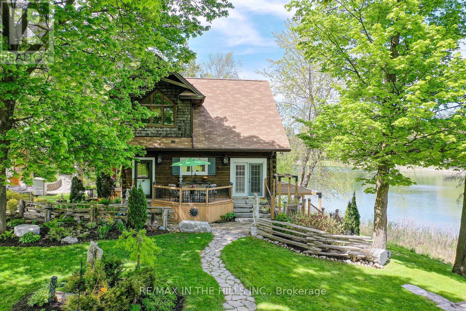 Property at 143 - 143 GREEN LAKE ROAD W image 4