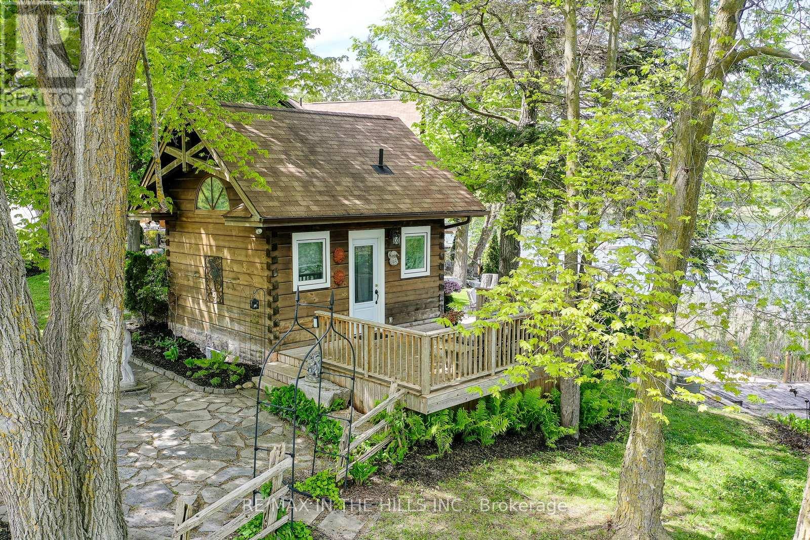 Property at 143 - 143 GREEN LAKE ROAD W image 5