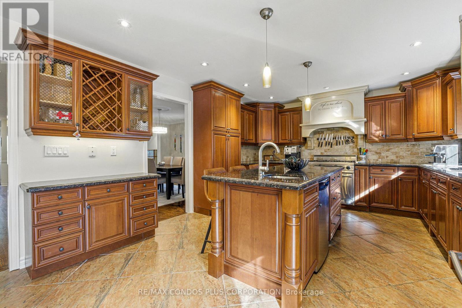 1418 Silversmith Drive, Oakville, Ontario  L6M 2X3 - Photo 8 - W12166061