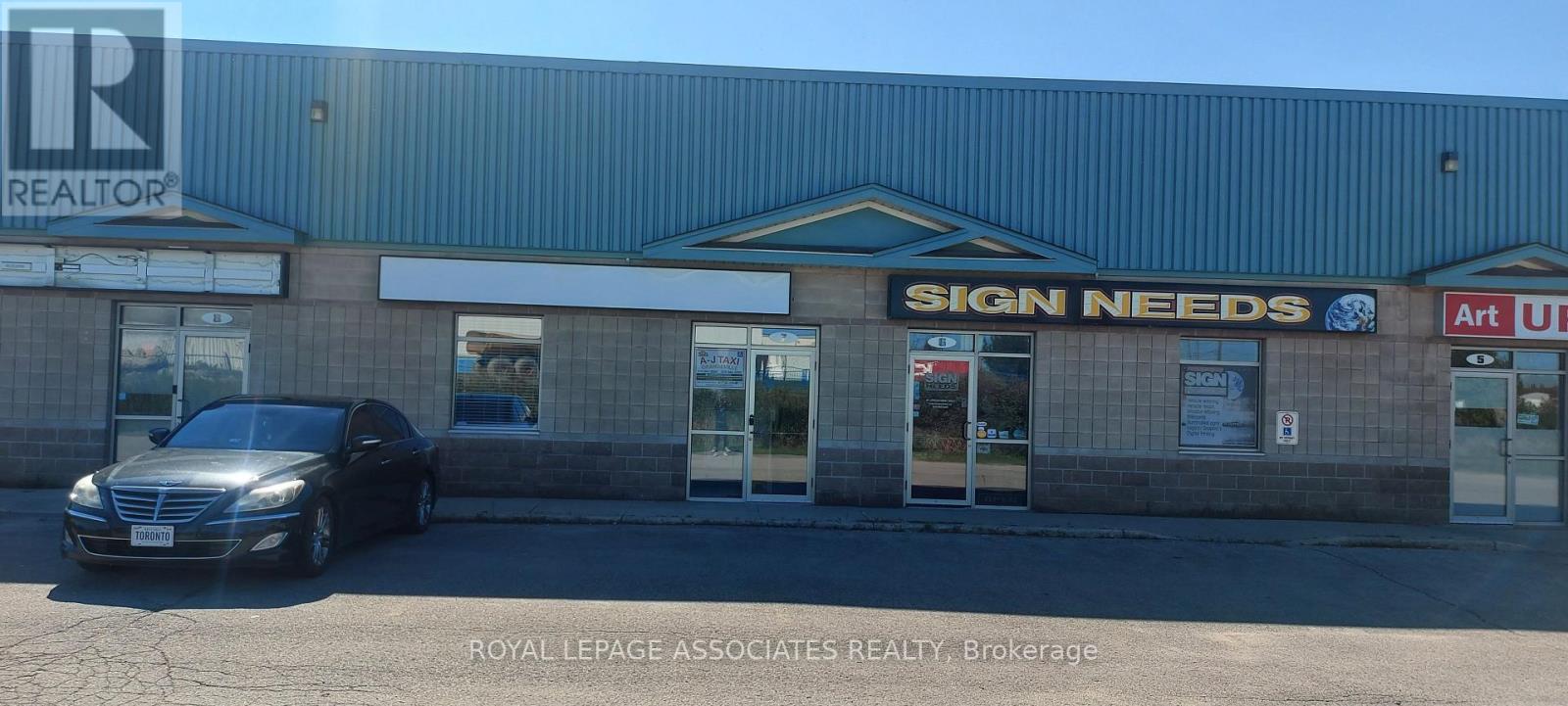7 - 48 Centennial Road, Orangeville, Ontario  L9W 3T4 - Photo 2 - W12111247