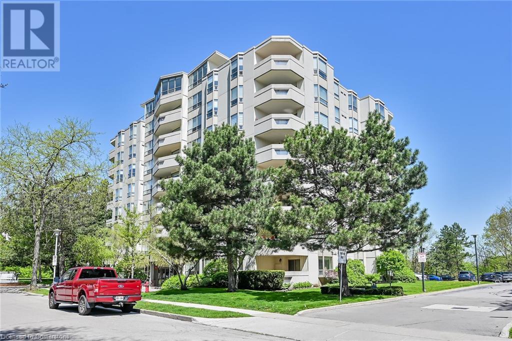 Property at 6 VILLAGE GREEN Boulevard Unit# 604 image 3