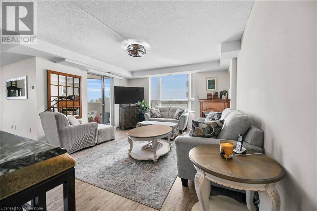 Property at 6 VILLAGE GREEN Boulevard Unit# 604 image 5