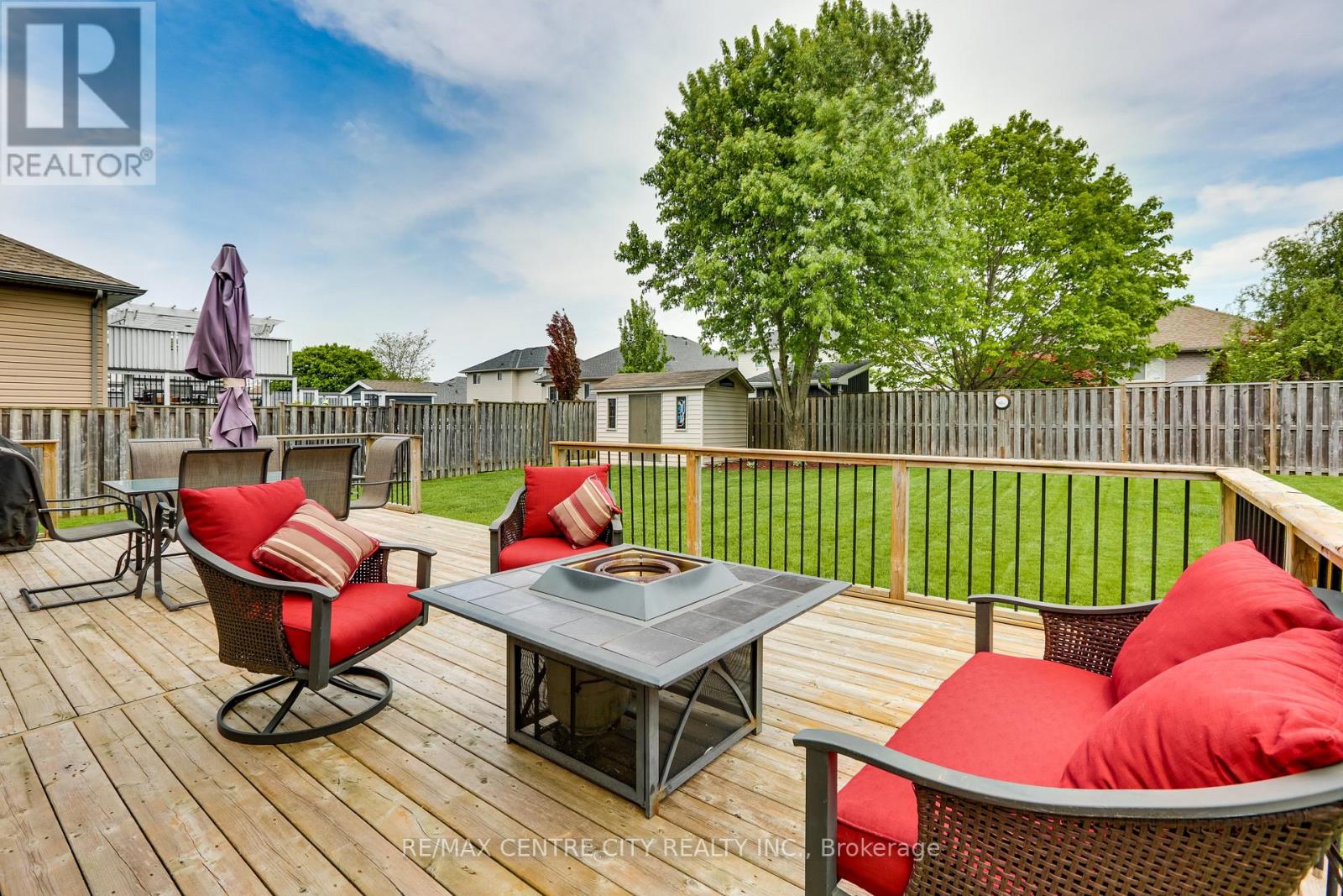 52 Owen Court, Central Elgin (Lynhurst), Ontario  N5P 4N7 - Photo 42 - X12166129