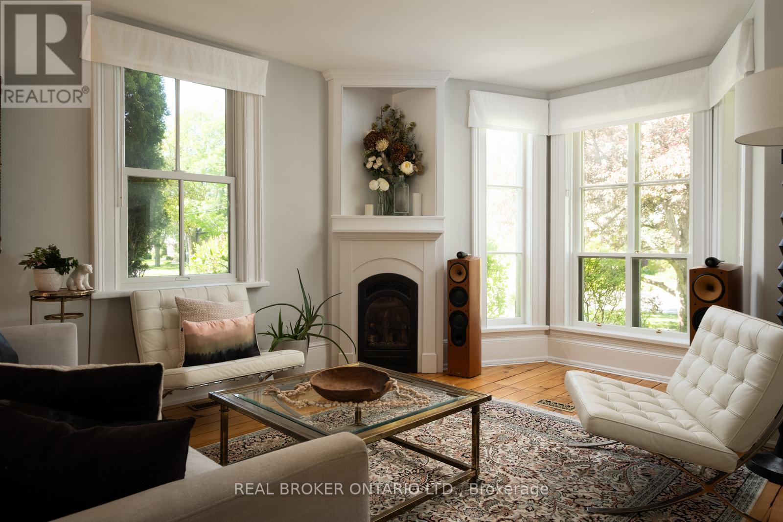 Property at 354 COLLEGE STREET image 3