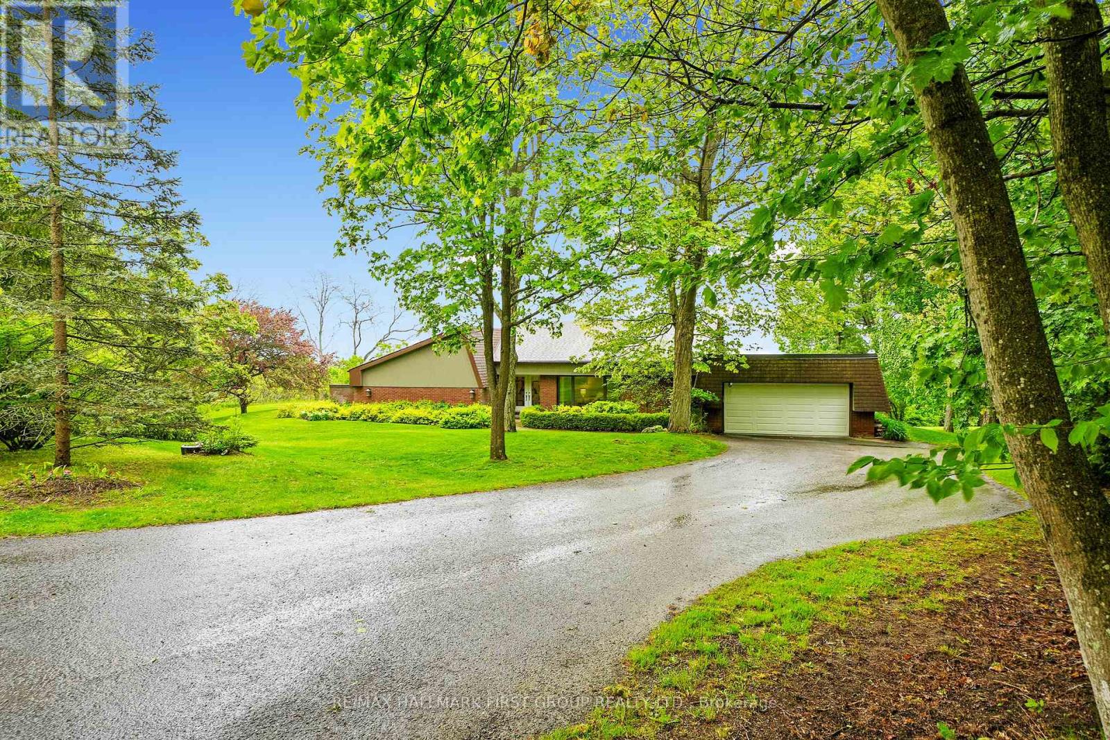 15 Paige Court, Cobourg, Ontario  K9A 0W6 - Photo 2 - X12165758
