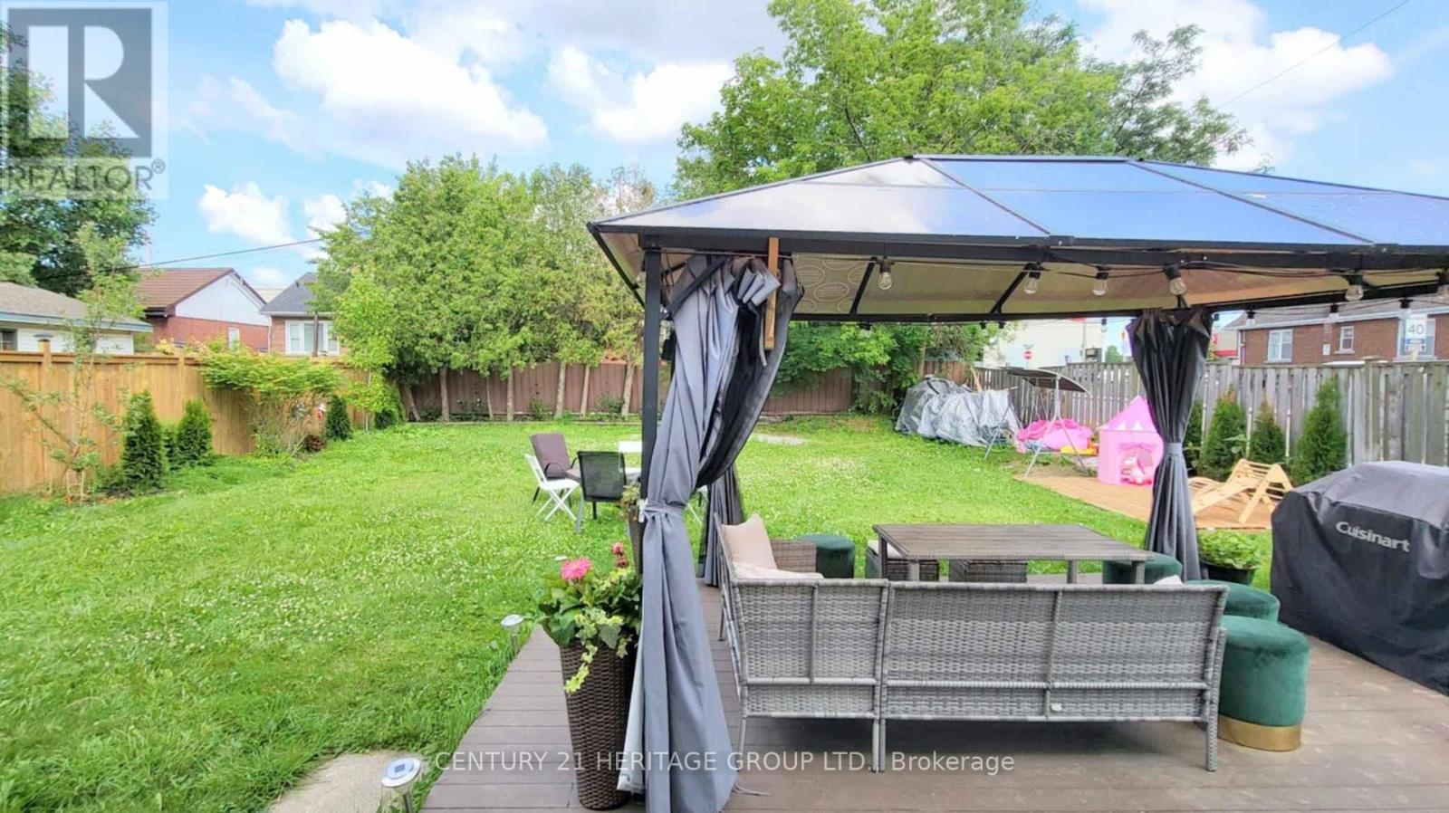 15 West 1st Street, Hamilton, Ontario  L9C 3B5 - Photo 22 - X12165771