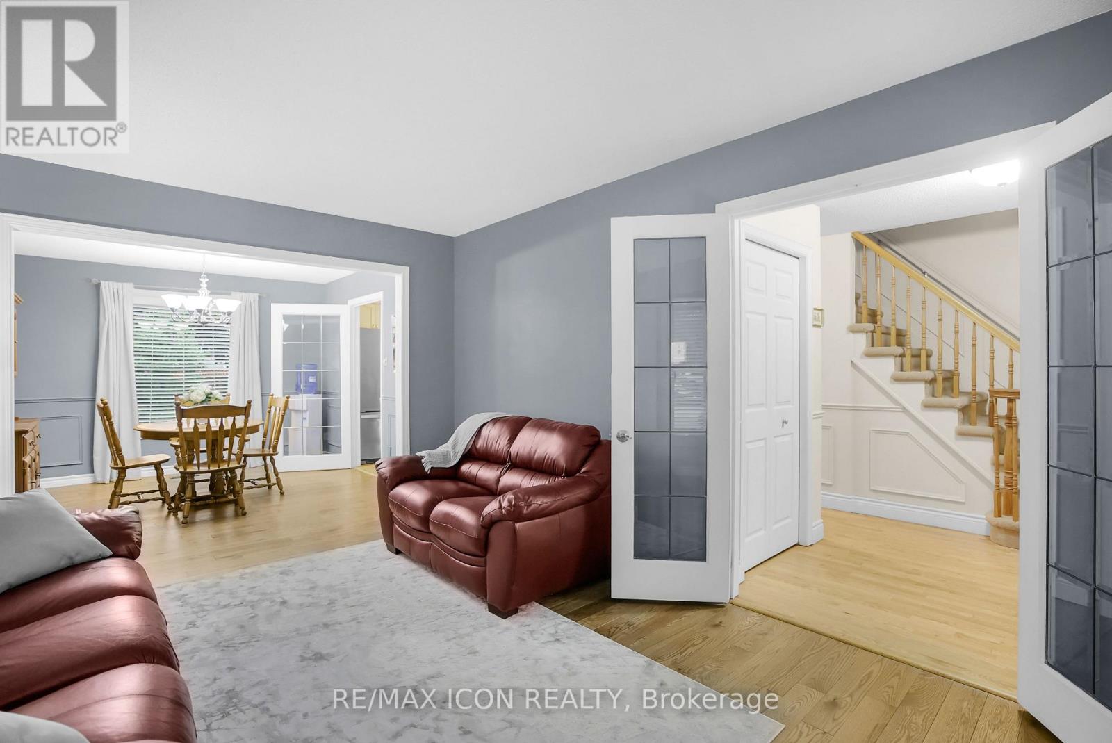 Photo 17 of 43 for 45 Whisperwood Crescent