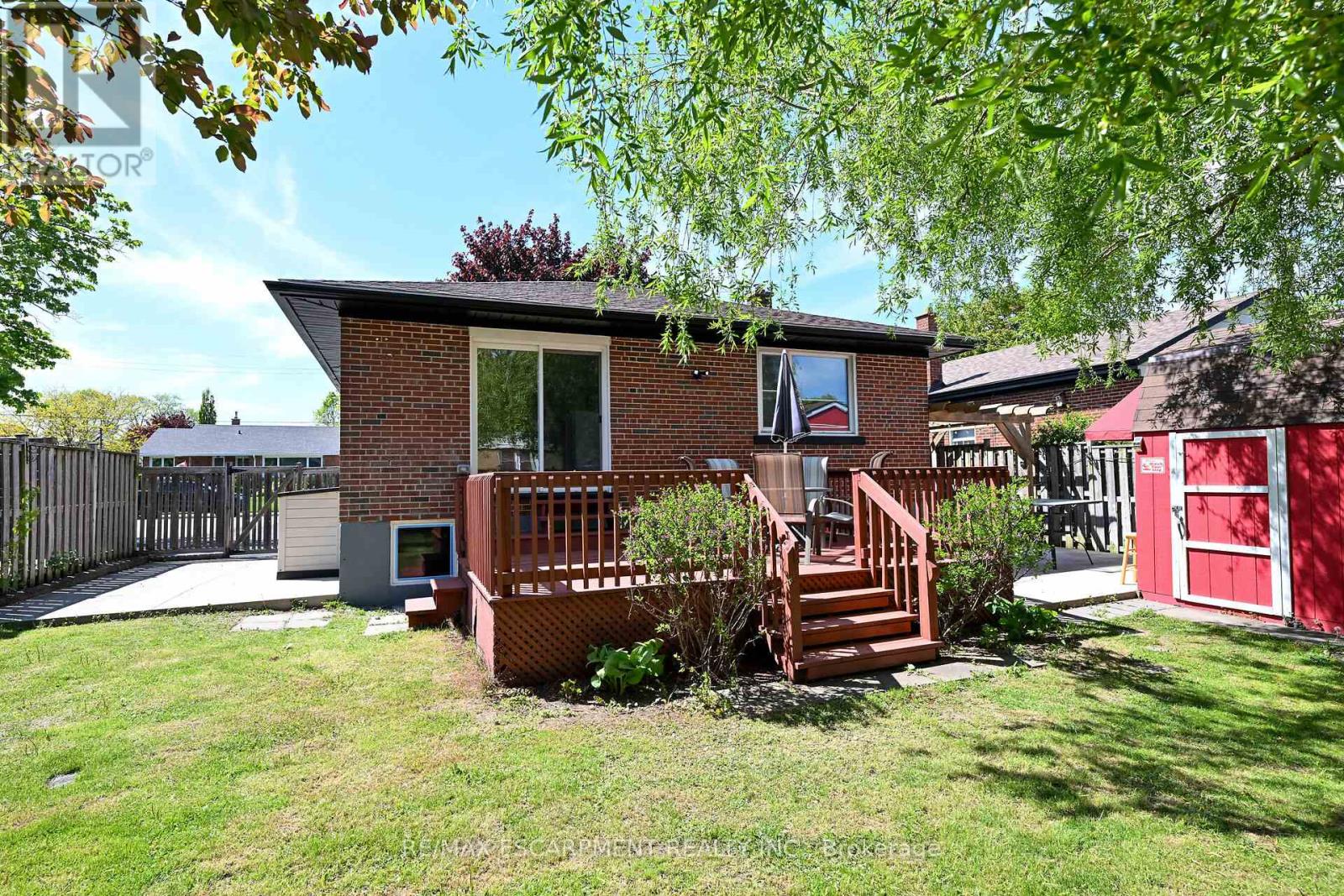 99 Wise Crescent, Hamilton, Ontario  L8T 2L7 - Photo 10 - X12165832