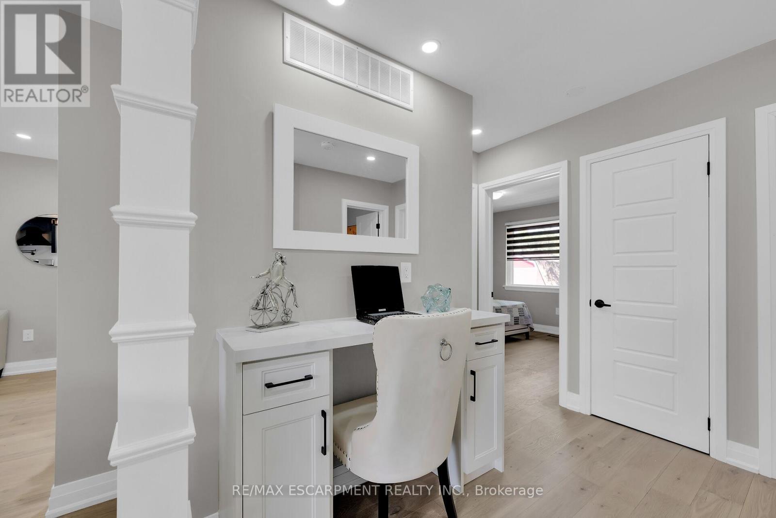 99 Wise Crescent, Hamilton, Ontario  L8T 2L7 - Photo 32 - X12165832